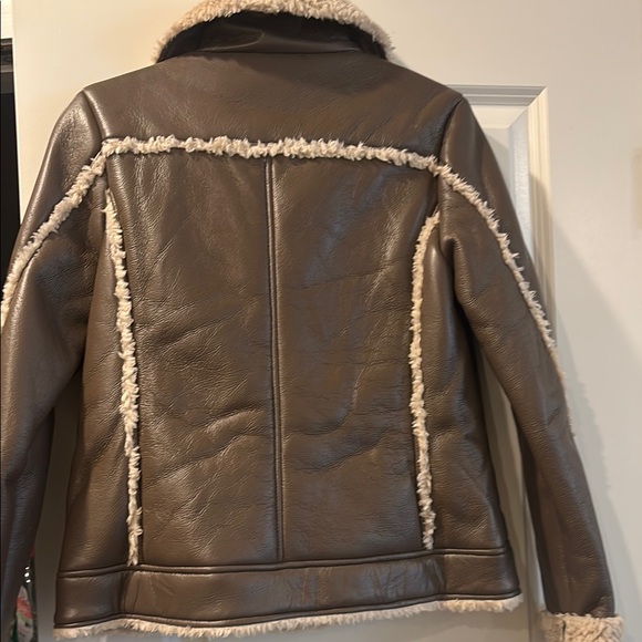 Pink Lily Teddy Jacket Brown and Cream Cozy Style - Picture 5 of 6